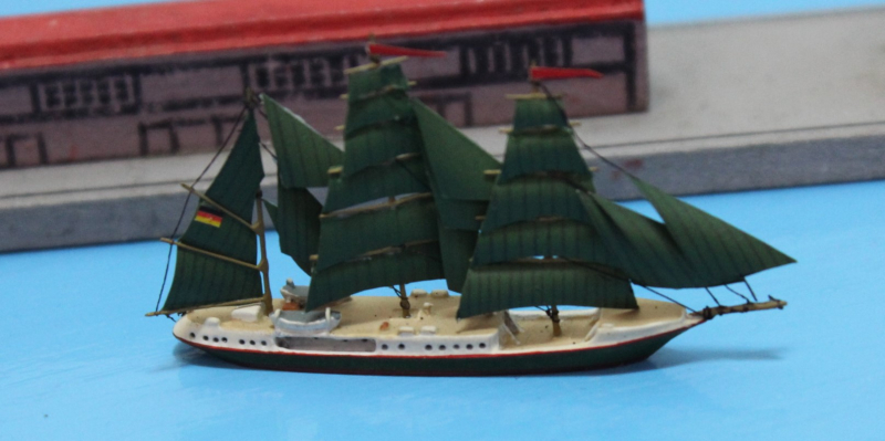 3-Mast-Bark "Alexander von Humbold" (1 St.) D 1990 Rostocker Schiffsminiaturen RSM 1002